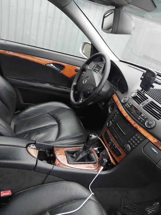 Vand masina mercedes benz