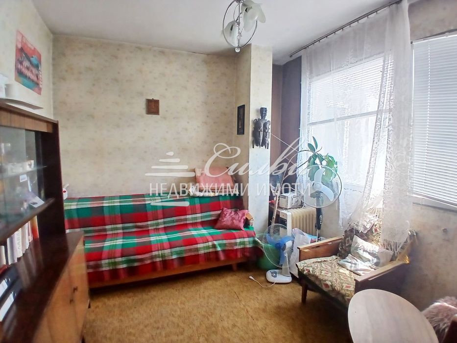 Многостаен апартамент- кв. Център