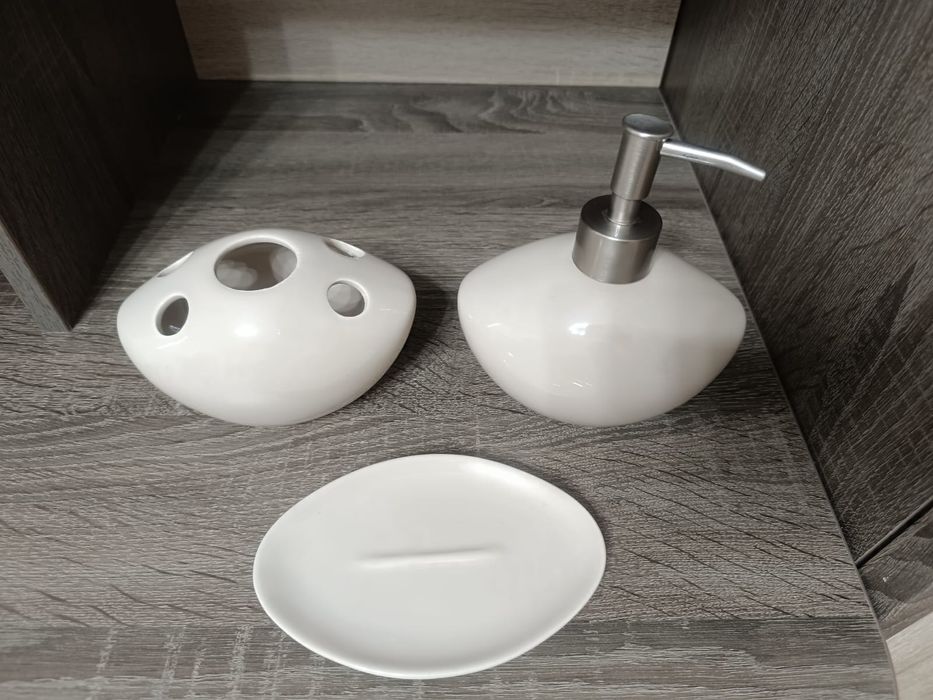 Набор аксессуаров для ванной