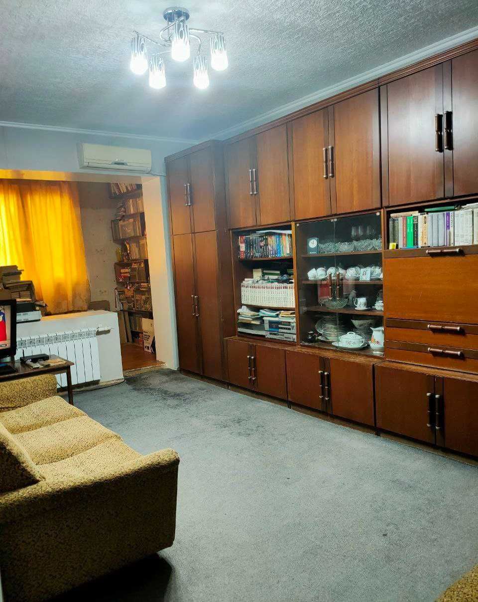 Продается 3-х комн. квартира на Новомосковской (ул. Аккурганская)