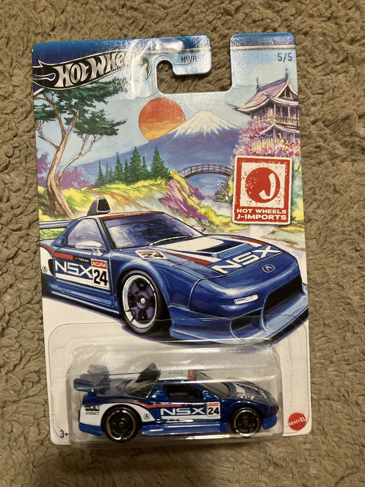 Продавам колички Hot wheels J-Imports set