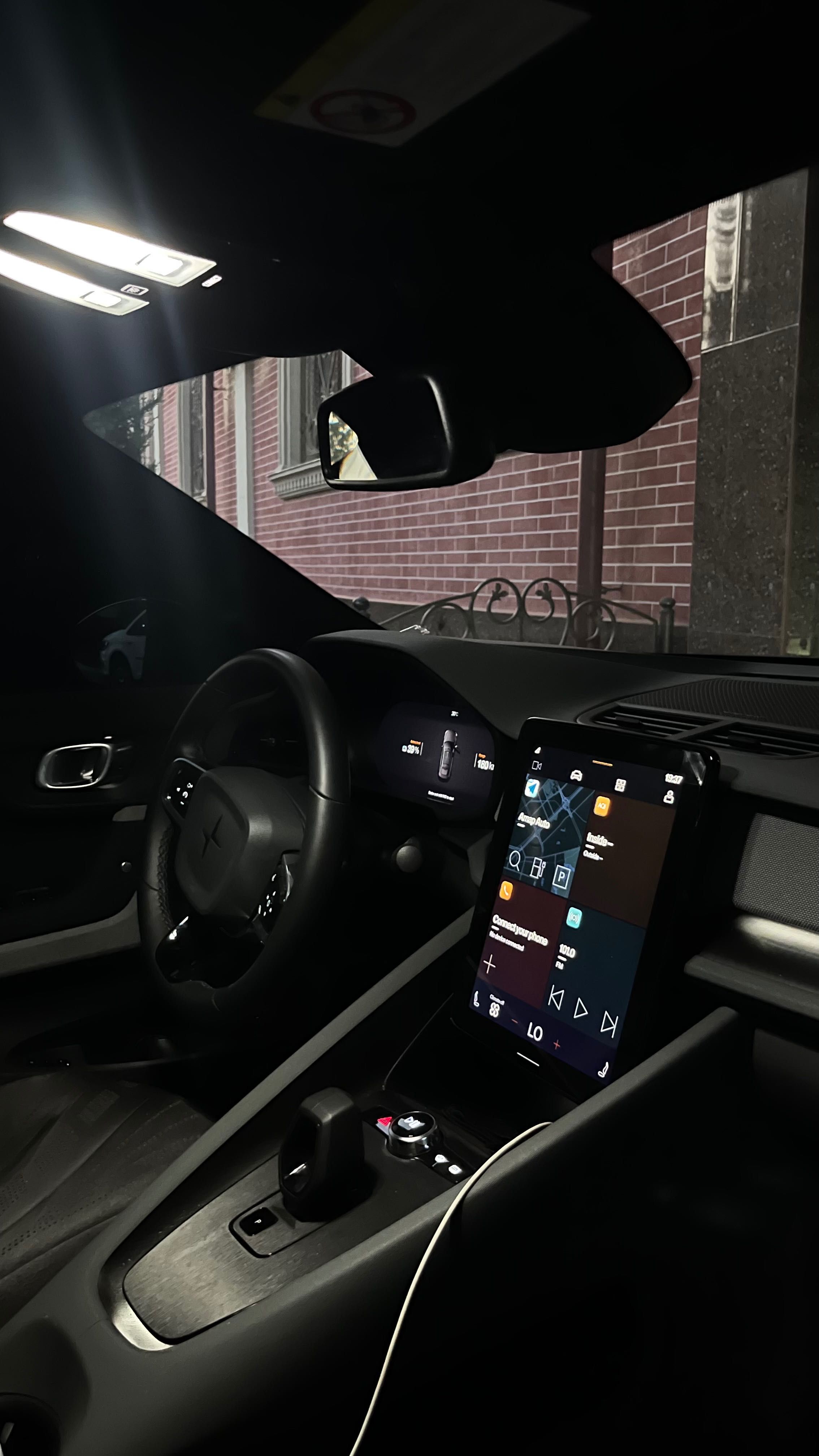 Volvo polestar 2 panaramali full srochna