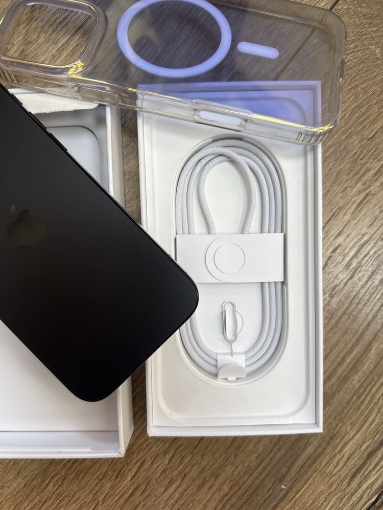 Iphone 16 pro max 256gb black titanium 100% батерия!Гаранция