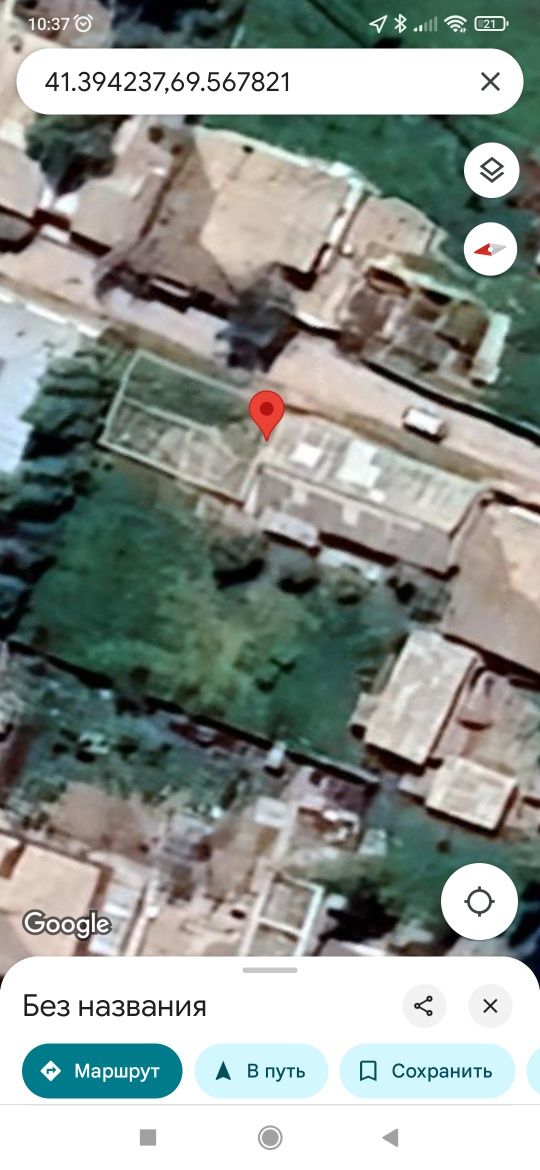 дом прадается uy sotiladi yuqori chirchiq  yoldan 1 km ichkarda 8sotiq