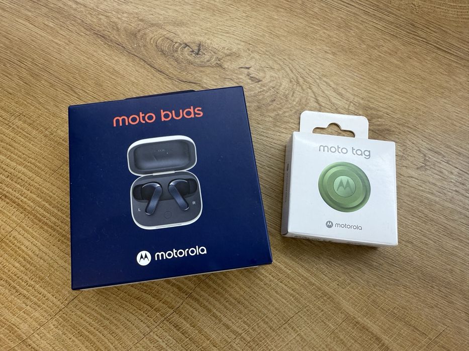 Moto buds + Moto tag чисто нови
