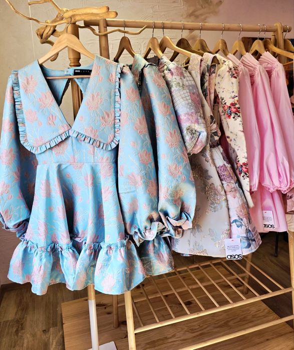 ASOS Luxe нови официални рокли