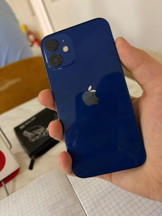 Продам iPhone 12 mini