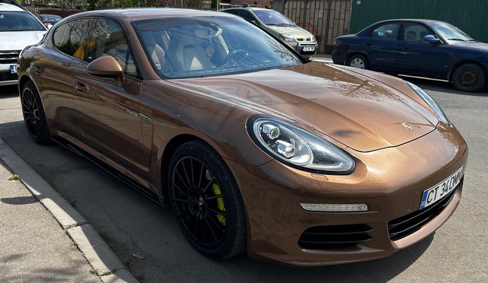 Porche Panamera S-E hybrid