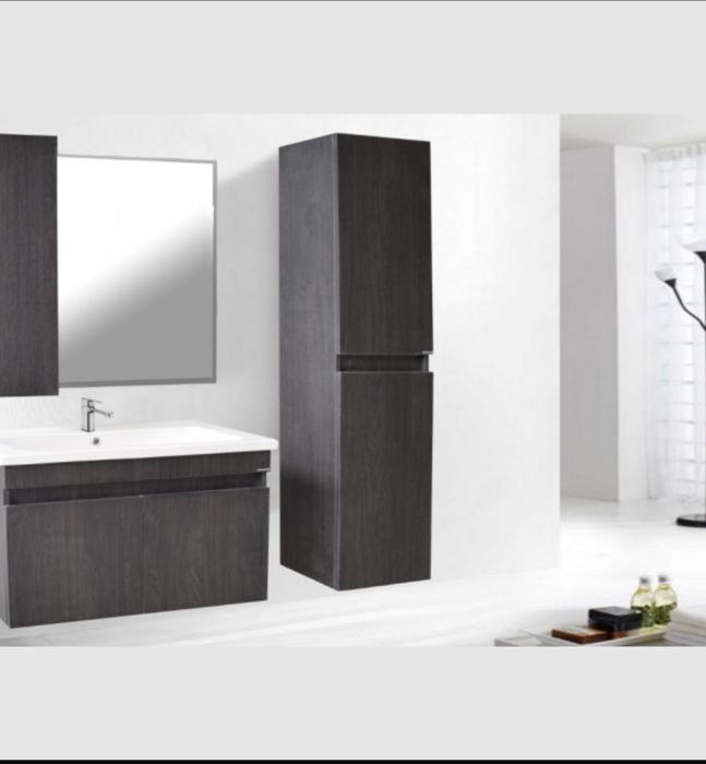 Комплект за баня Материал – ПДЧ/МДФ
Цвят –  корпус венге/фронт бял
Раз