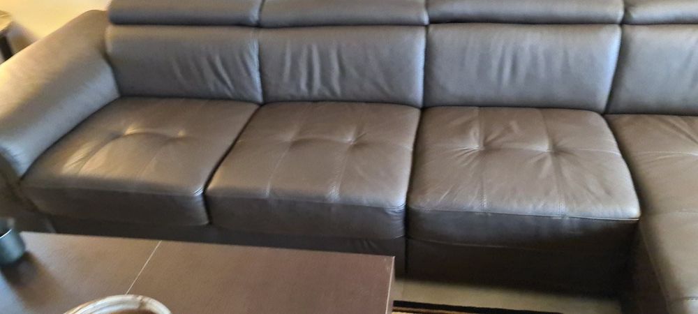 Луксозен италиански диван -Естесвена кожа