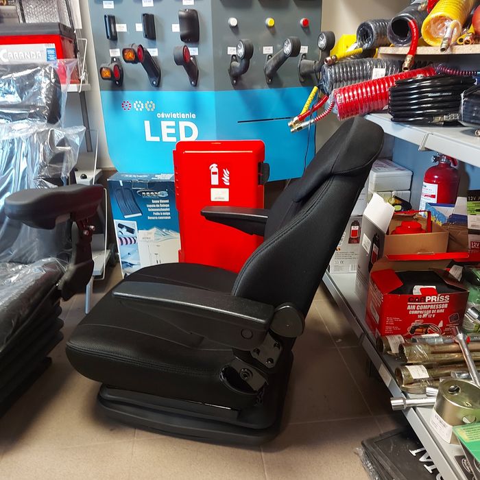 Scaun tractor suspensie mecanica, import Germania