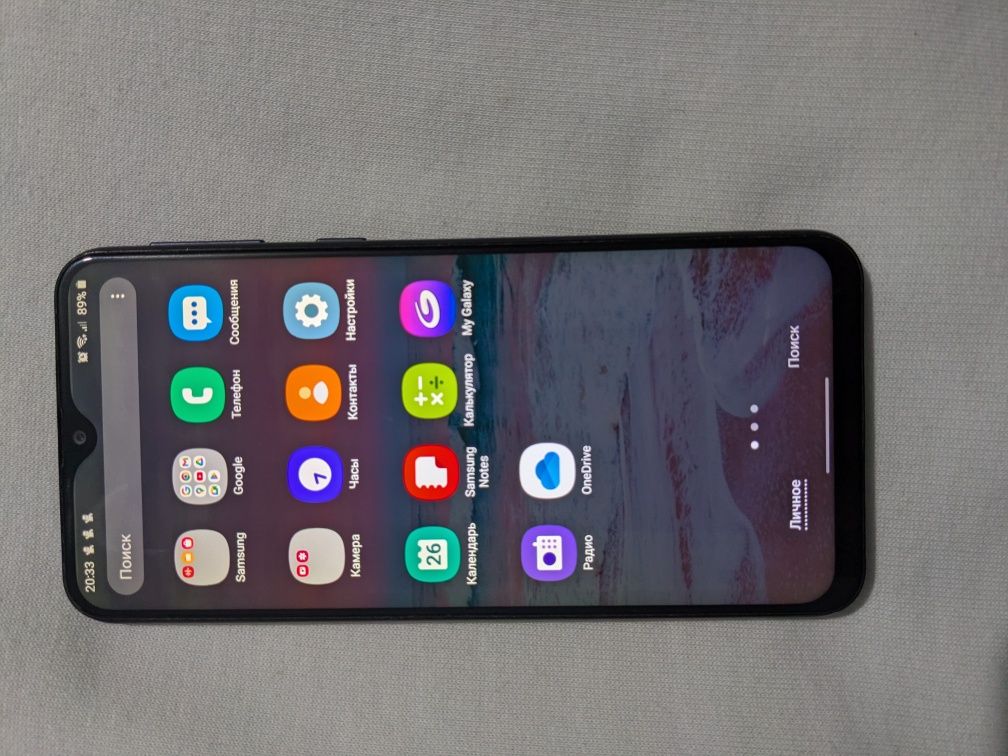Телефон SAMSUNG M20