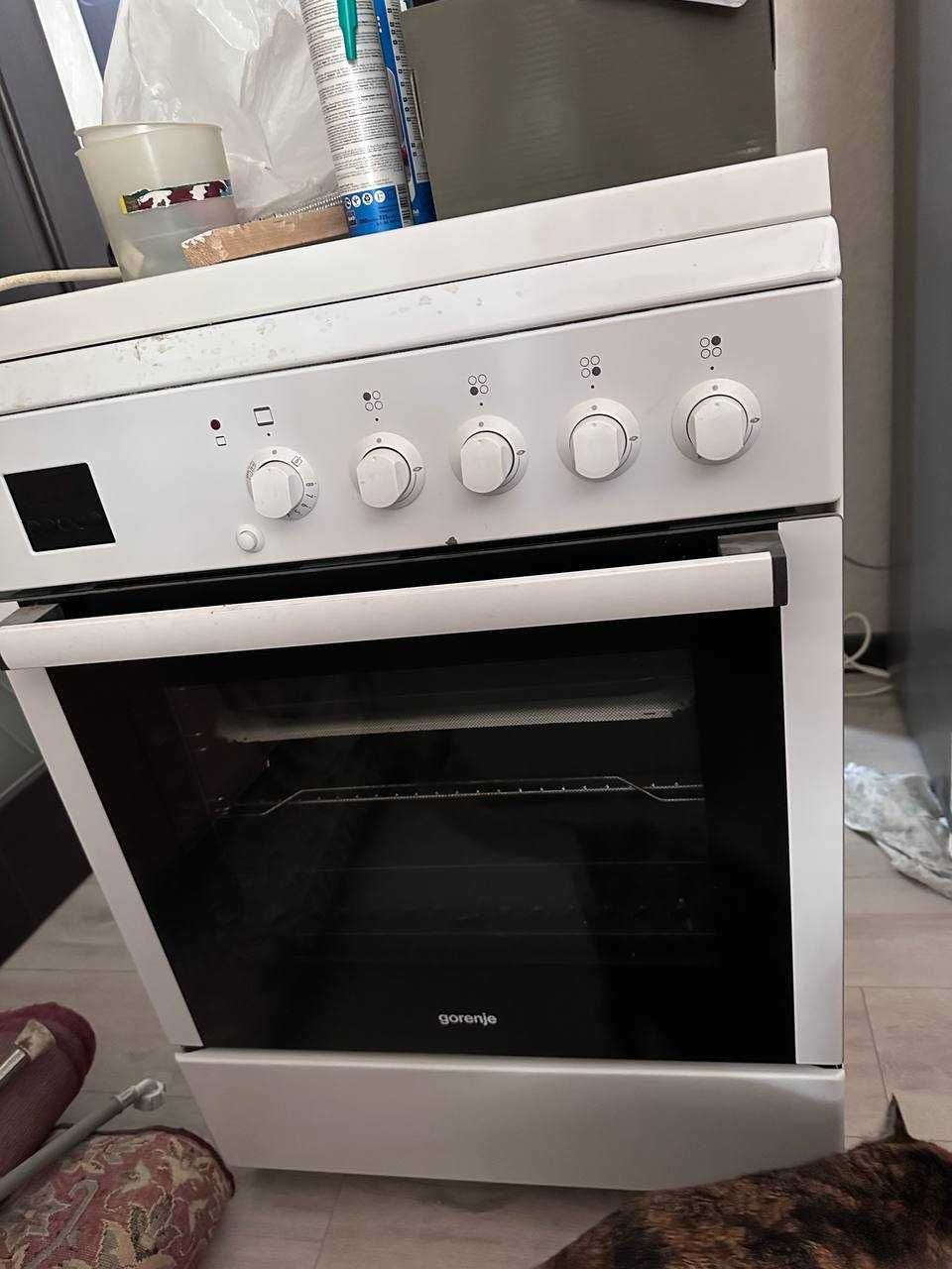 Газовая плита Gorenje. Духовка с грилем, чугунные решётки, Словения!