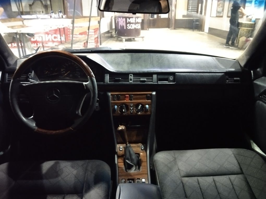Срочно продам W 124 M 104 двигатель объемом 3.2