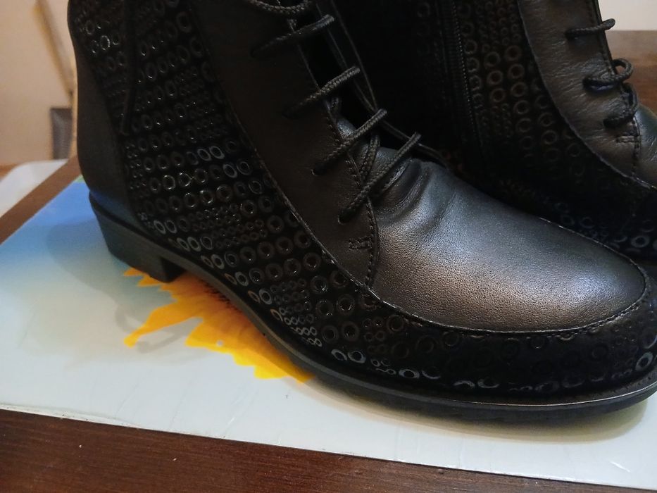 Дамски боти, естествена кожа