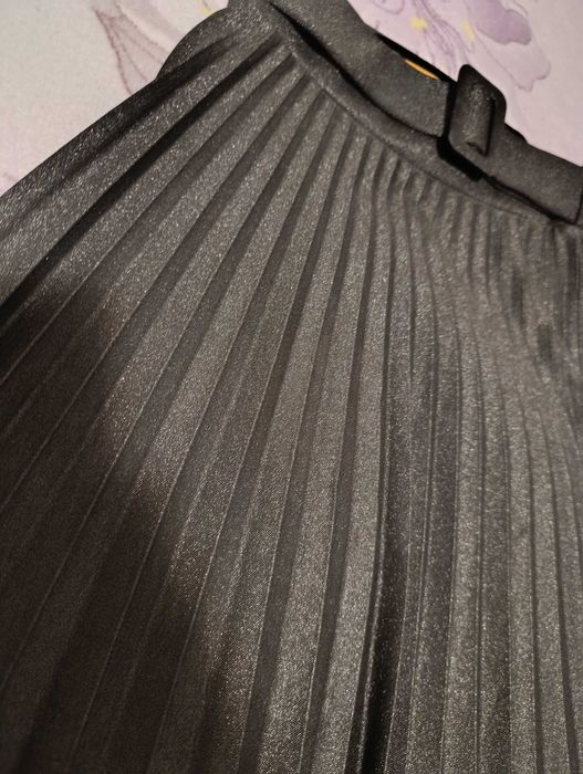 Fusta midi plisata