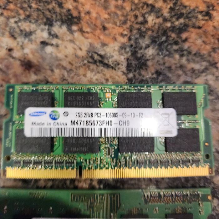 Plăcuțe rami laptop 5 bucăți diferite tipuri (de văzut în poze)