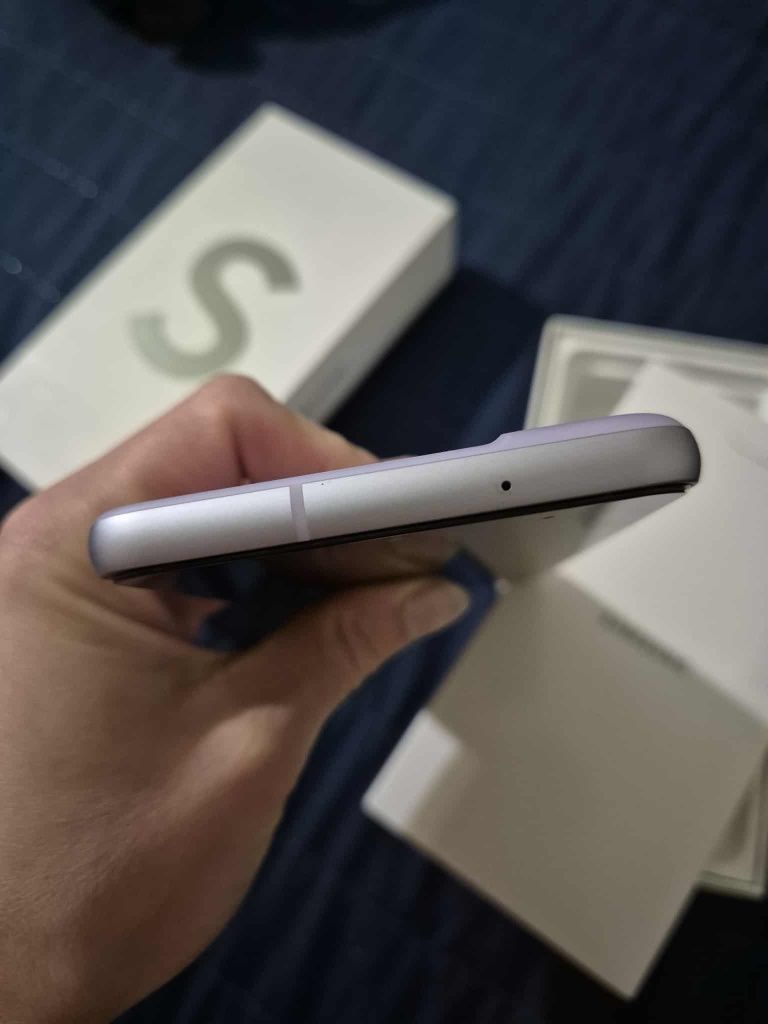 Телефон Samsung S21 fe 5G