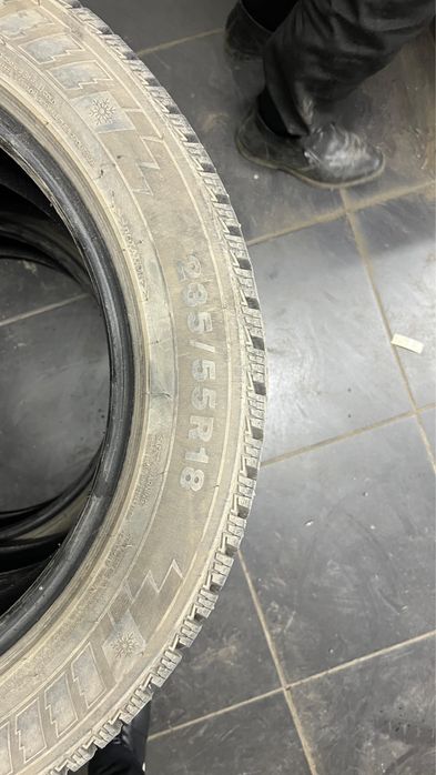 Продам зимние шины