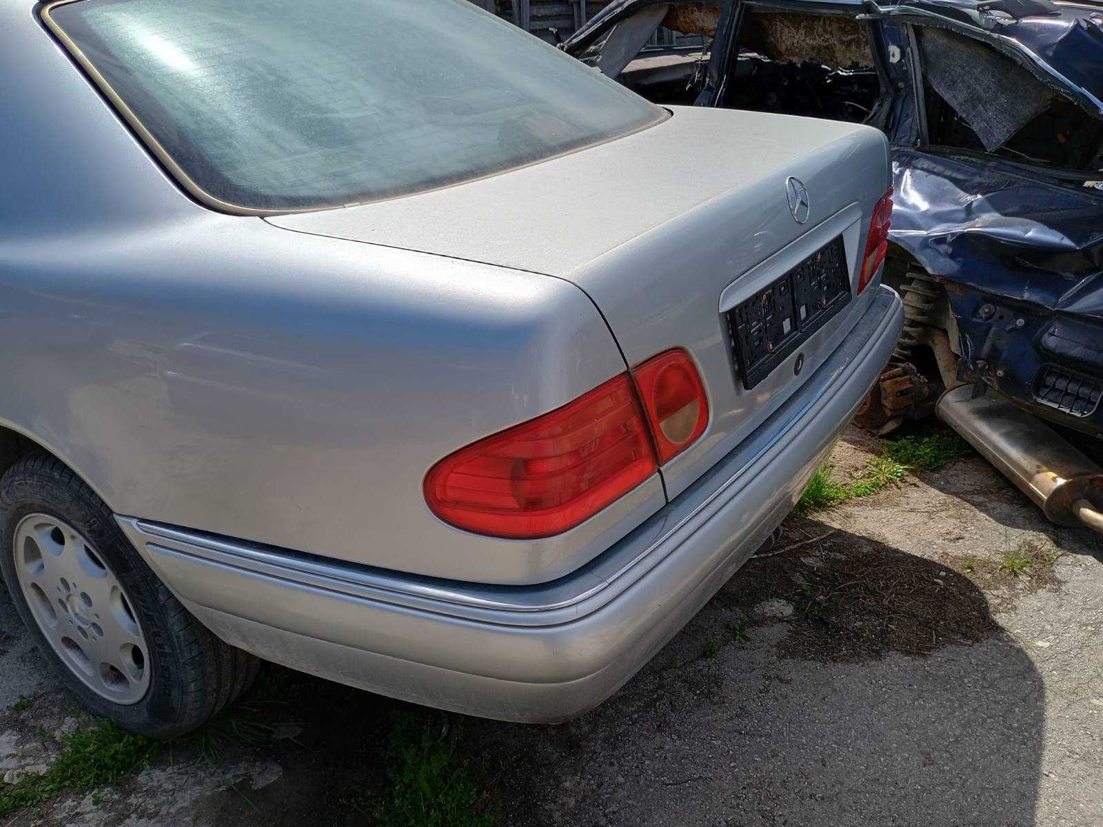 Продавам части за Mercedes-Benz 290 (1996-1997 г.)
