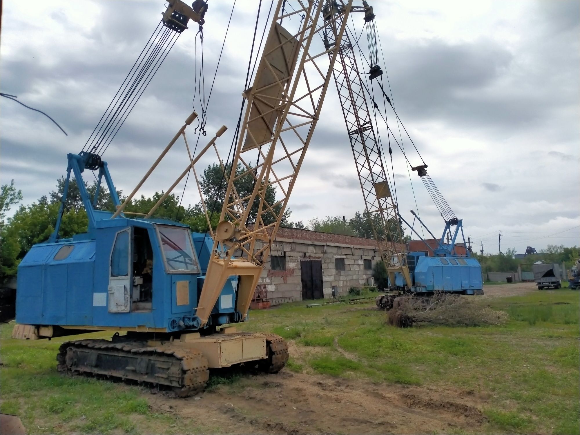 Кран РДК 25, на гусеничном ходу,