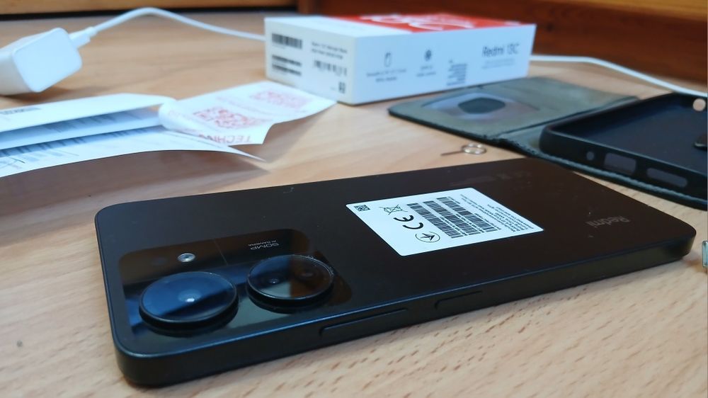 Xiaomi Redmi 13C 8GB RAM 256GB в гаранция с зарядно