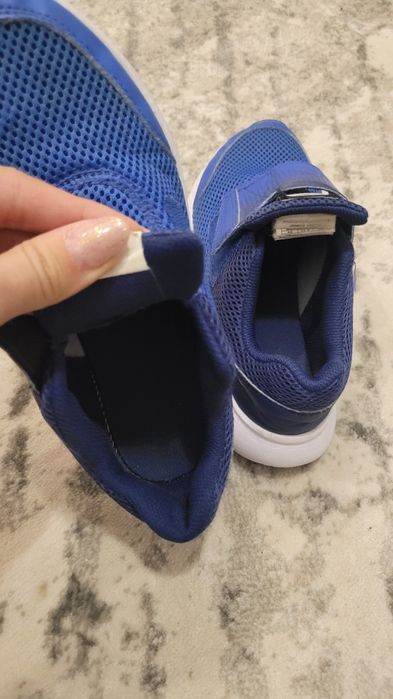 Adidasi pentru sport marimea 36