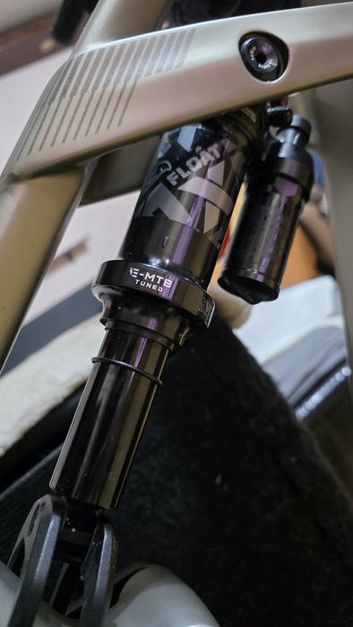 Fox Float X Performance 205x65 Trunnion