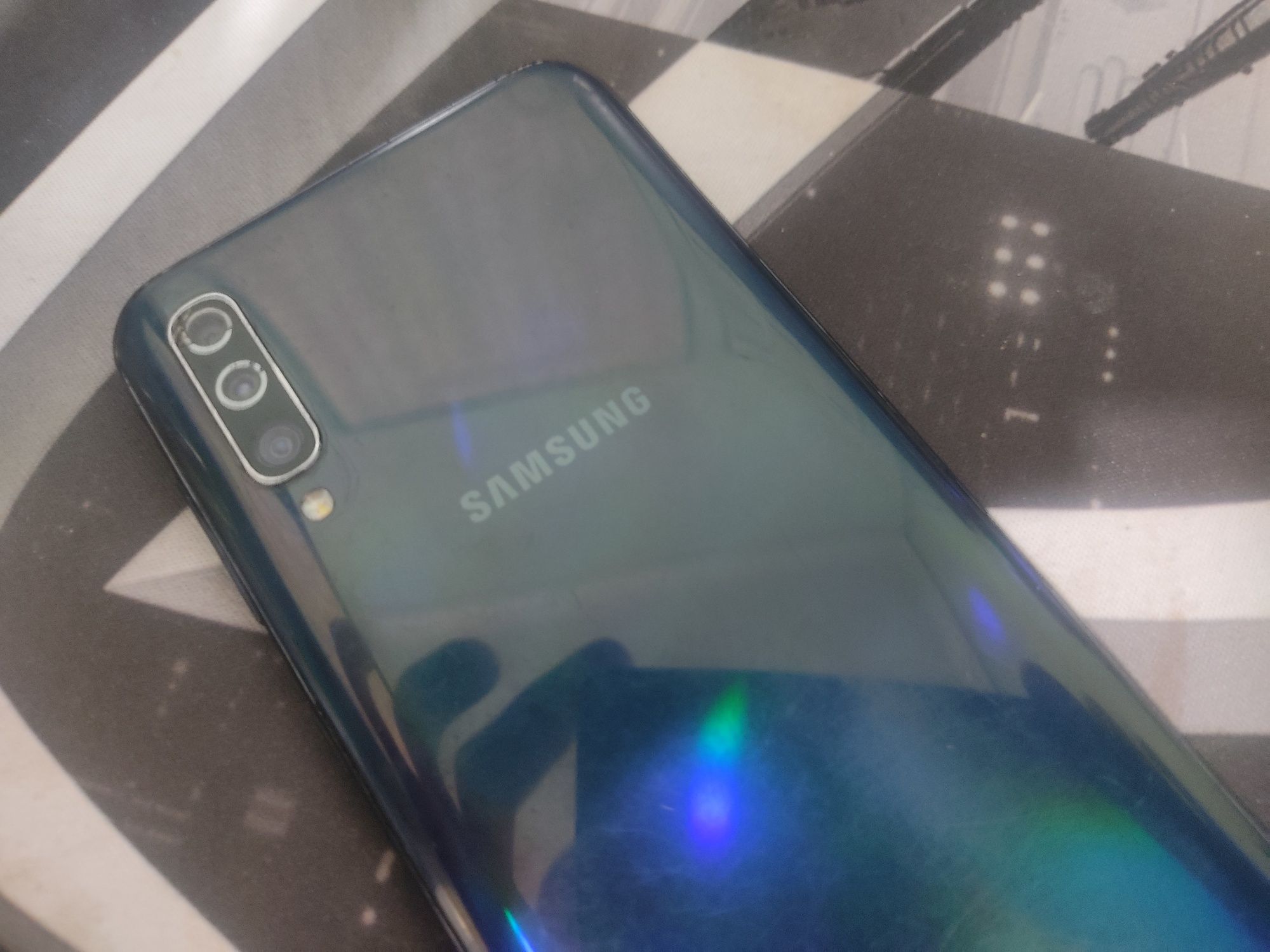 Samsung a 50 4/64