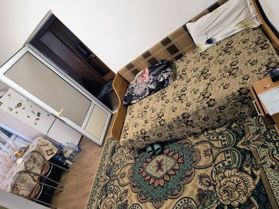 Închiriez ap 2 camere