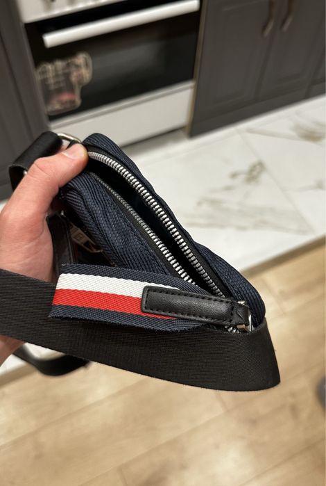 Барсетка Tommy Hilfiger