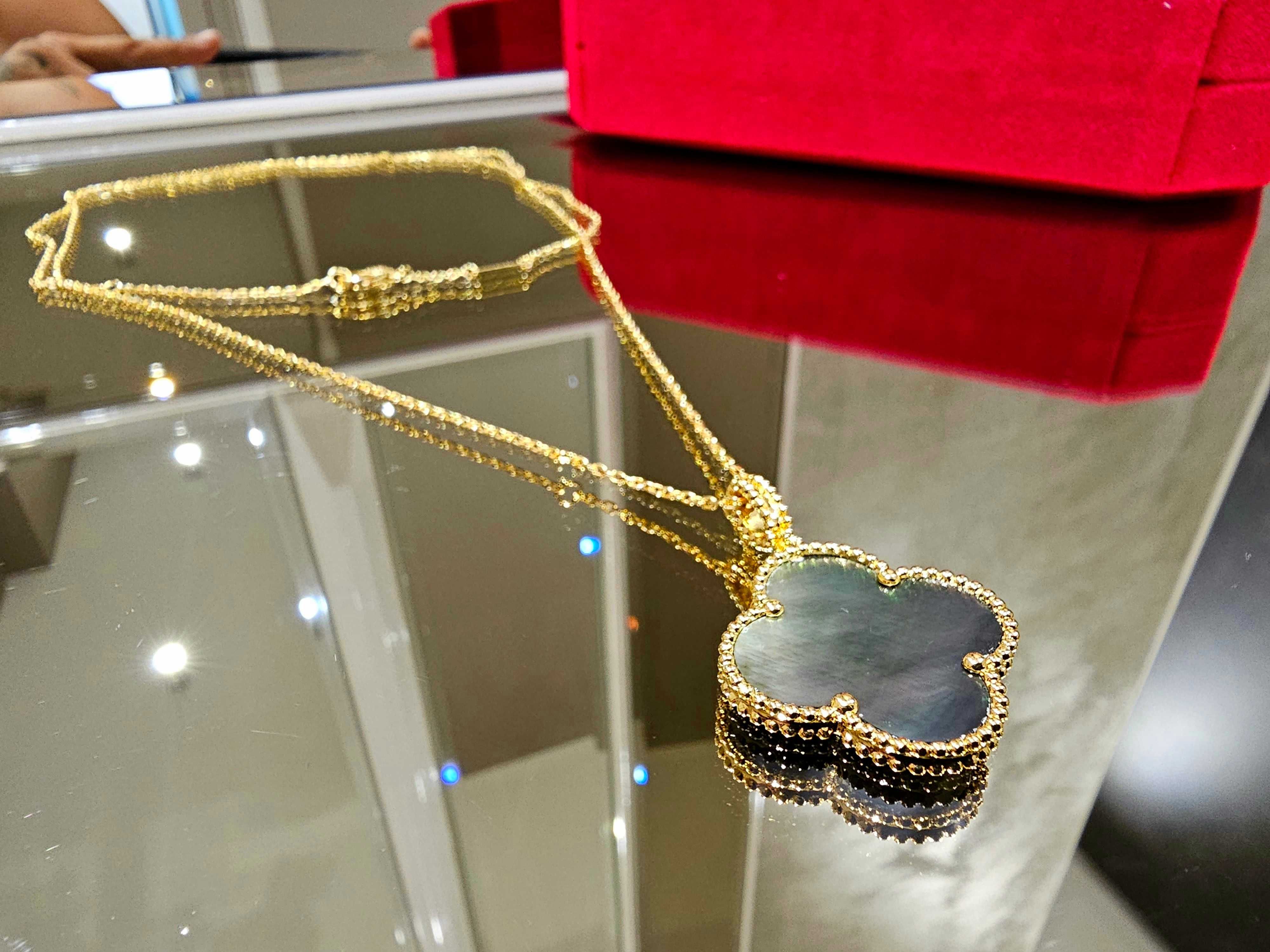 Van Cleef & Arpels VCA Gold Grey Mother Pearl Long Magic Дамско Колие