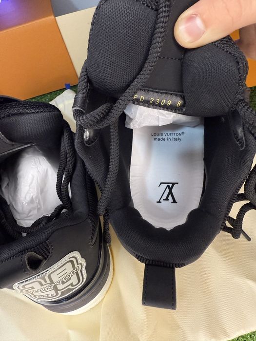 Lv  Skate negru
