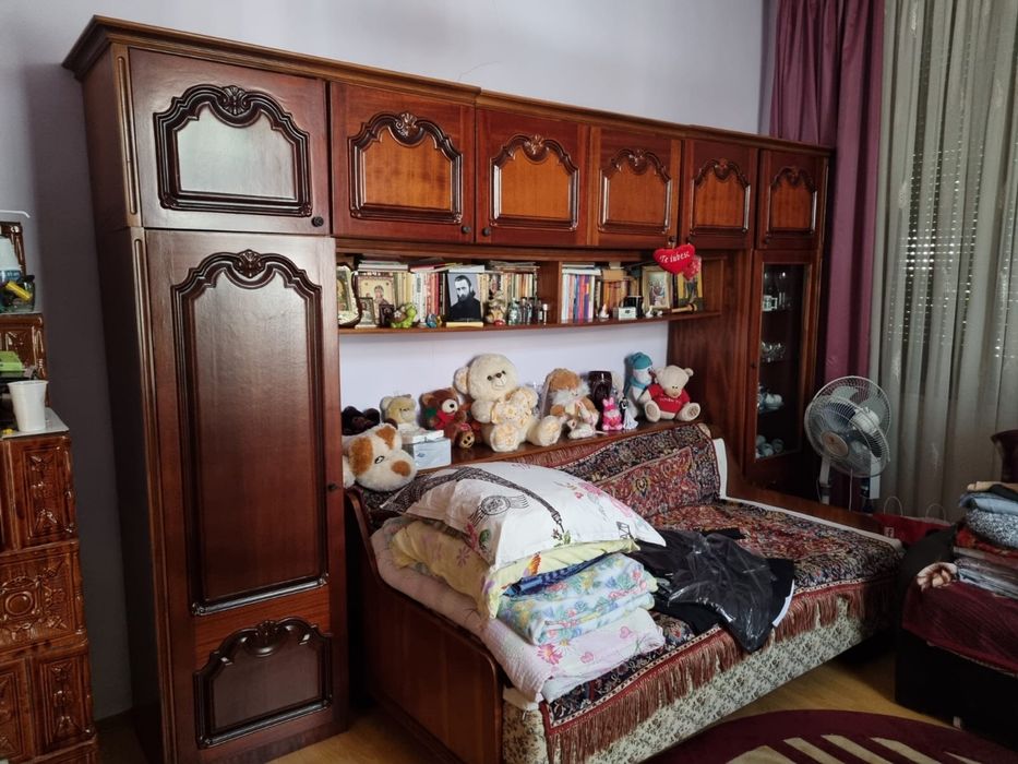 Mobila din lemn masiv binlioteca fara pat