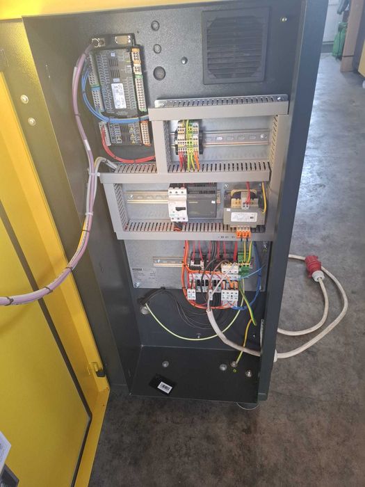 Compresor aer cu surub KAESER SK 22