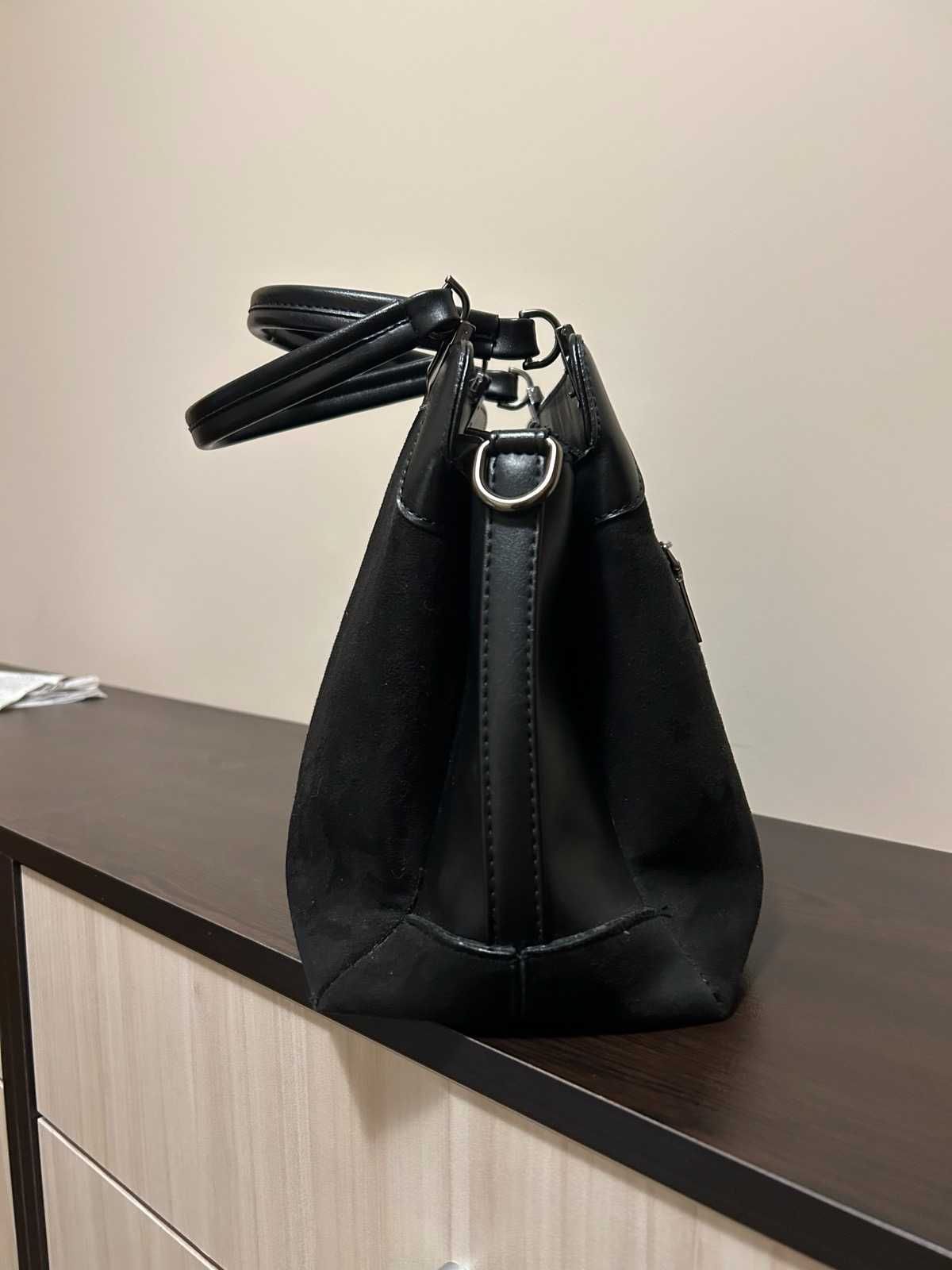 Елегантна черна дамска чанта GUCCI