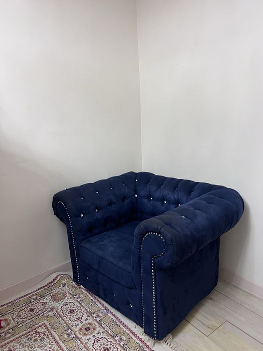 Диван,кресло сатылады. Өте жақсы күйде ,турник в подарок беріледі