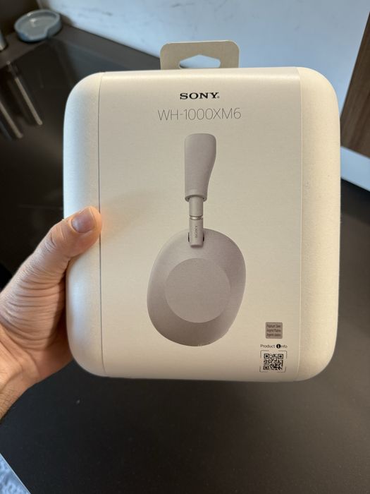 Casti Sony WH-1000XM6 noi garantie 2 ani