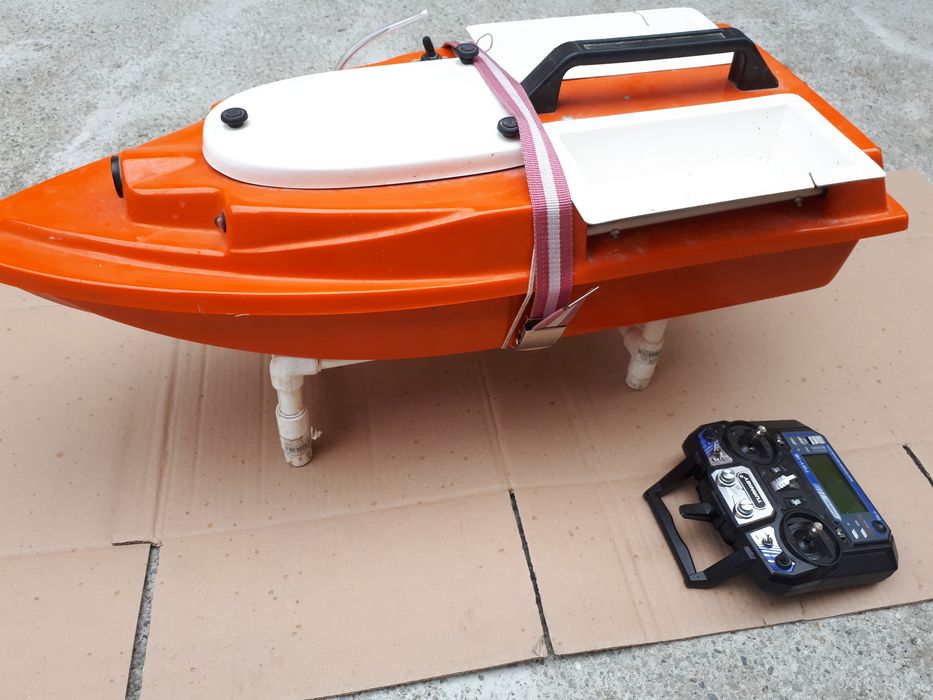 Navomodel plantat telecomandabil