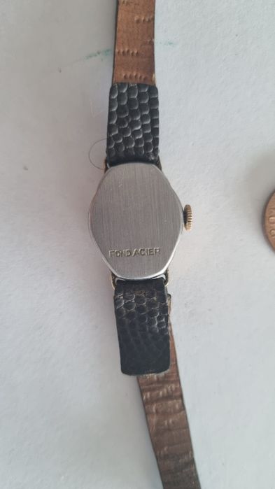 Vand ceas dama mecanic Raketa, Fond Acier, Zaria