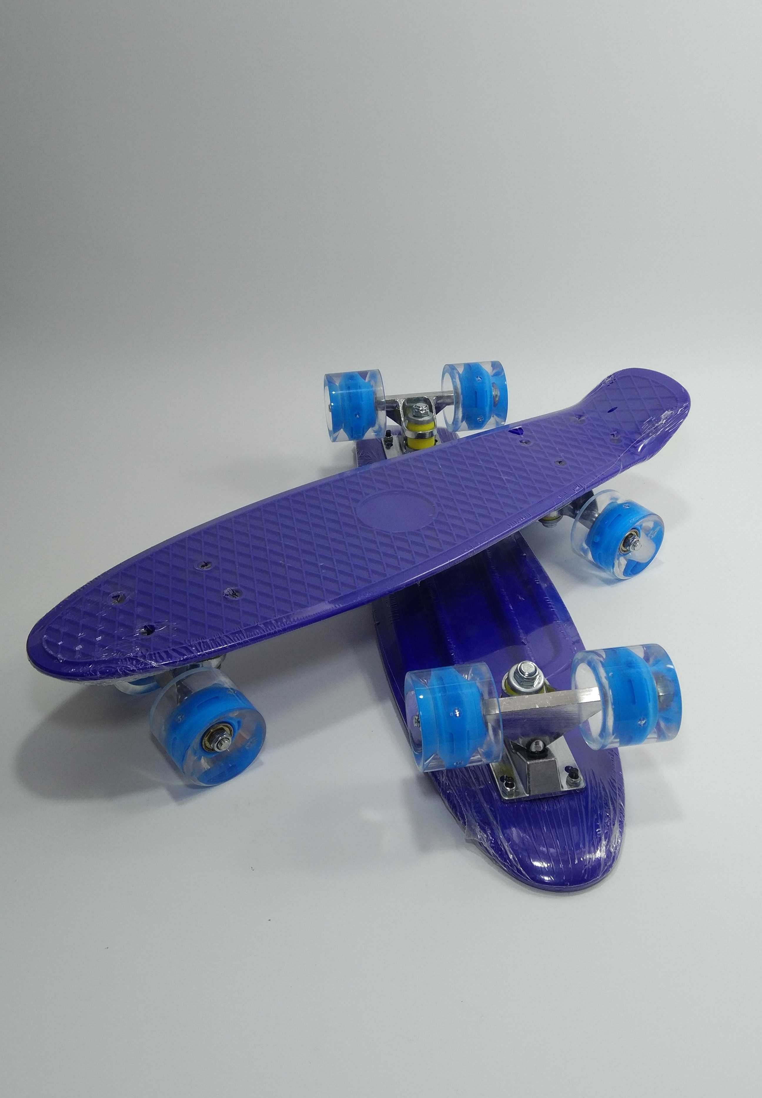 Тъмно сини светещи пениборди скейтборд penny board / пениборд