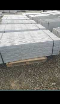 Gard beton plăci și stâlp