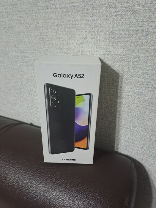 Продам смартфон Samsung A52
