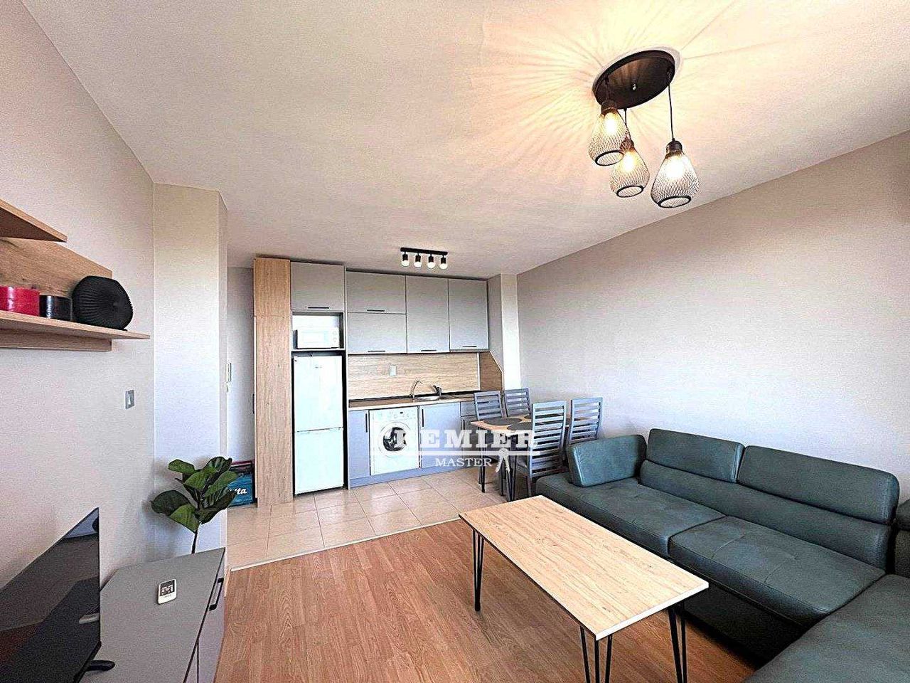 Продава се Двустаен апартамент в Свети Влас - 58 кв.м за 1328 €/кв.м - Снимка #1