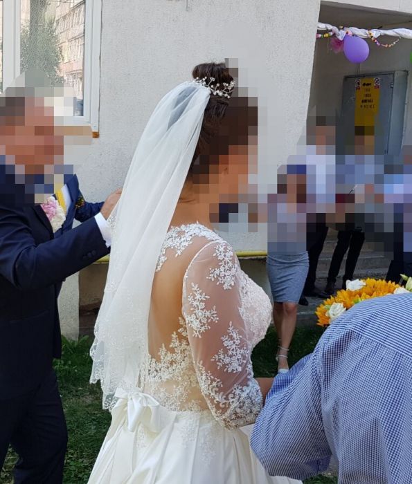 Rochie mireasa, model UNIC, stil Printesa, cu trena lunga, din tafta