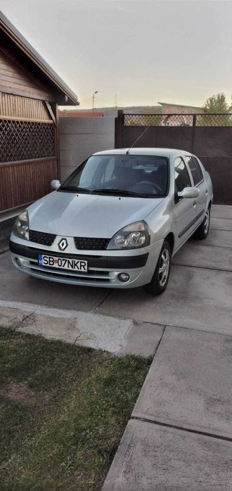 Renault Clio an fabricație 2004