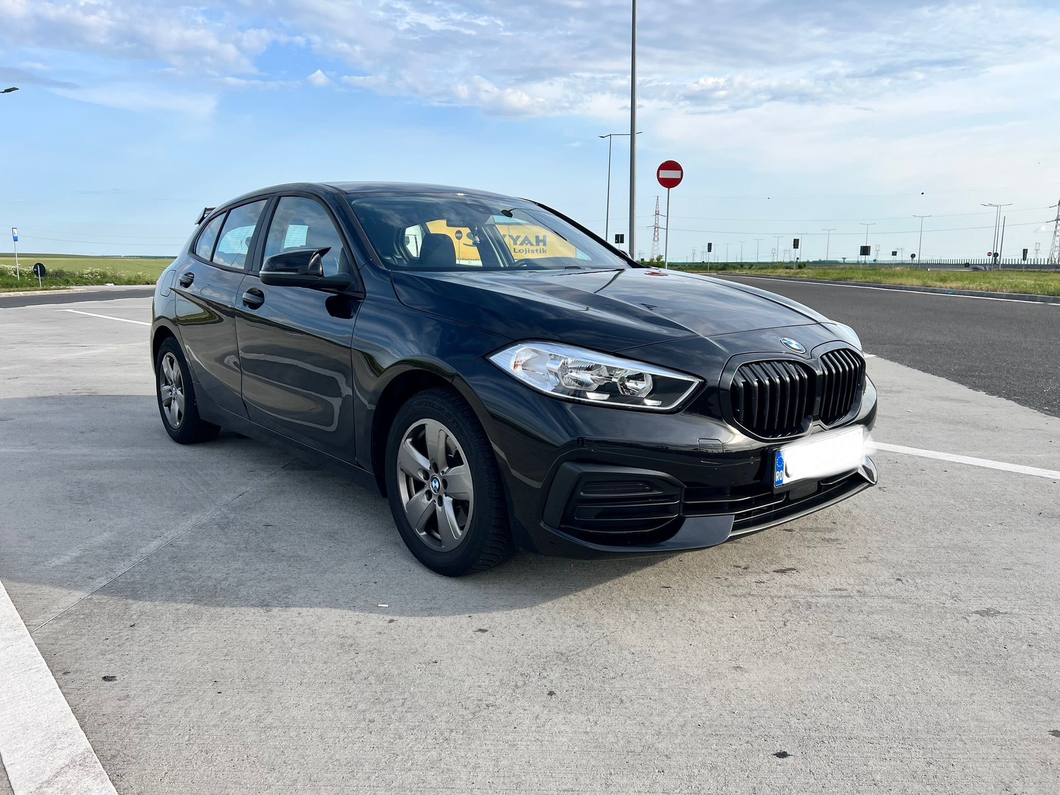 Bmw serie 1 an 2021 / 100.000km