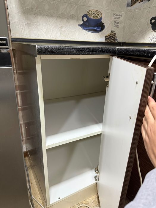 Oshxona mebeli sotiladi!