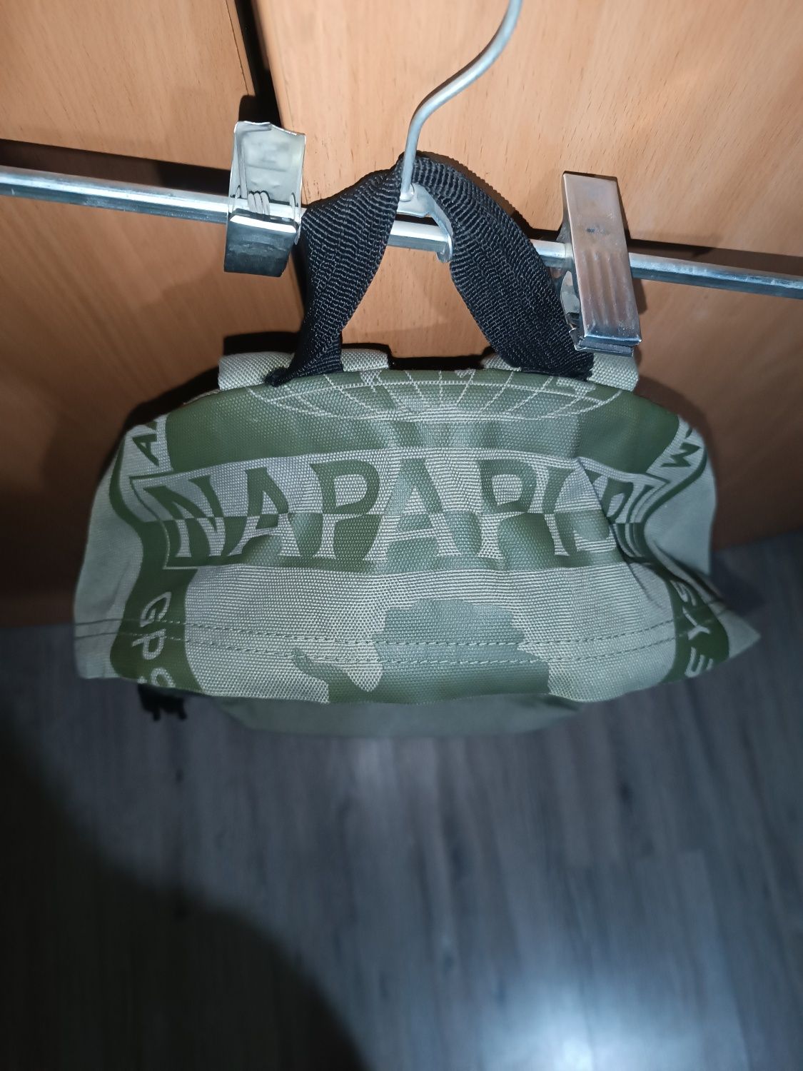 Продам рюкзак napapijri напапири