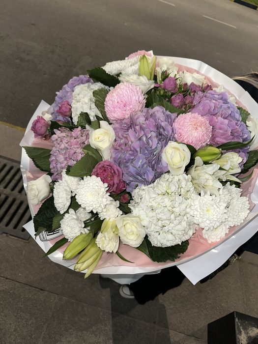 Цветы от RR свежие,  красивые,  огромные